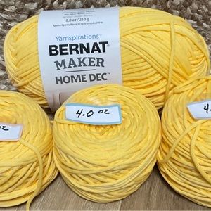 BULKY YARN Bernat Maker Yarn, 8.8oz skein, 4oz, 4.4oz, & 4.8oz cake. Gold